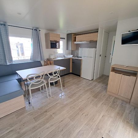 Camping Sainte Mere Eglise Buitenkant foto