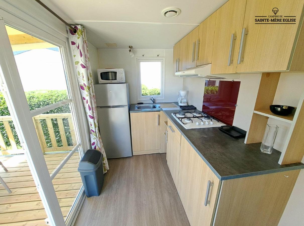 Camping Sainte Mere Eglise Buitenkant foto